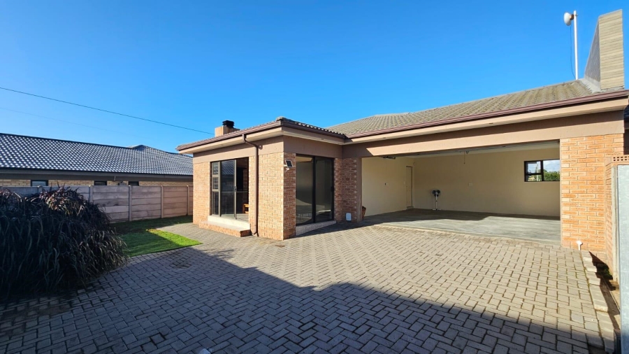3 Bedroom Property for Sale in Little Brak River Western Cape